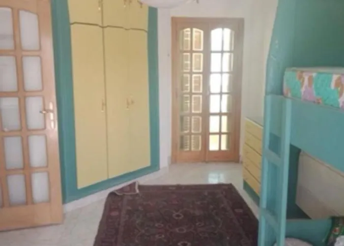 كناري بيتش Alpesi faház